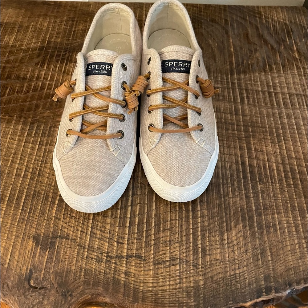 Sperry Canvas shoes size 7 great spring/summer shoe